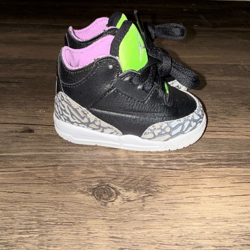 Nike Air Jordan 3 Retro SE (TD) Black/White/Green DA2305-003 US Toddler Size 4c - Picture 2 of 8